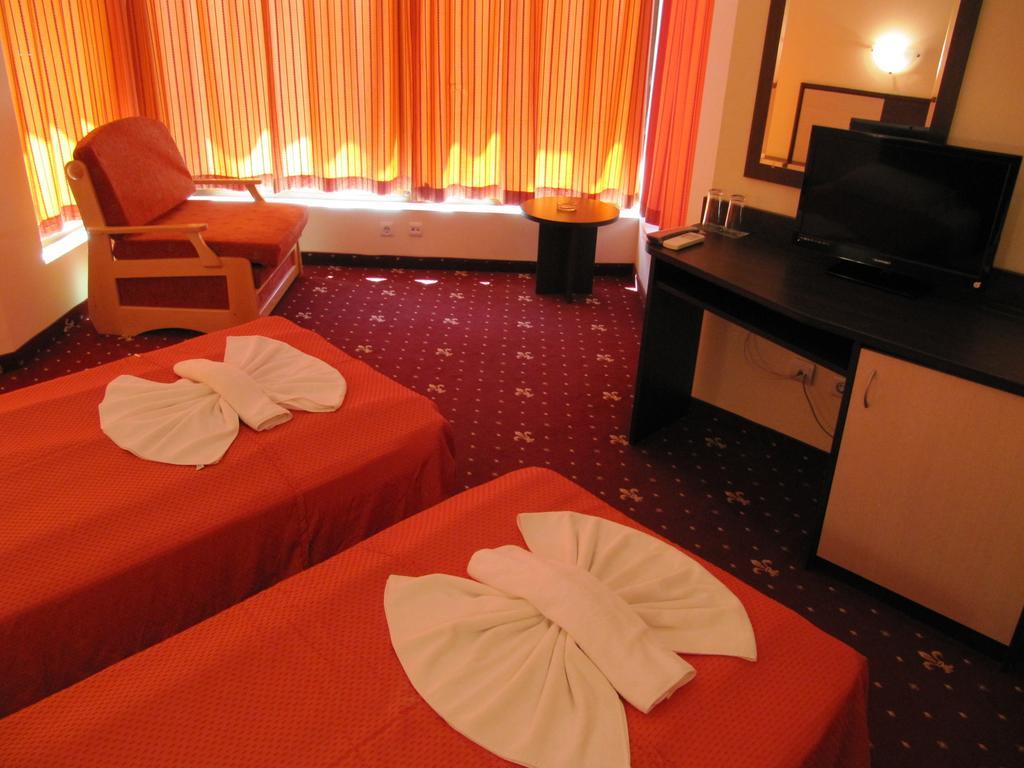 Maverick Hotel Сонячний Берег Номер фото